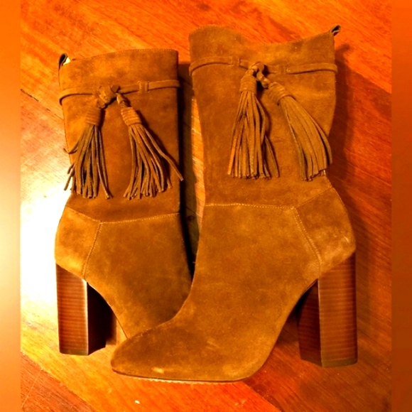 Vince Camuto Suede Boots - Picture 4 of 8